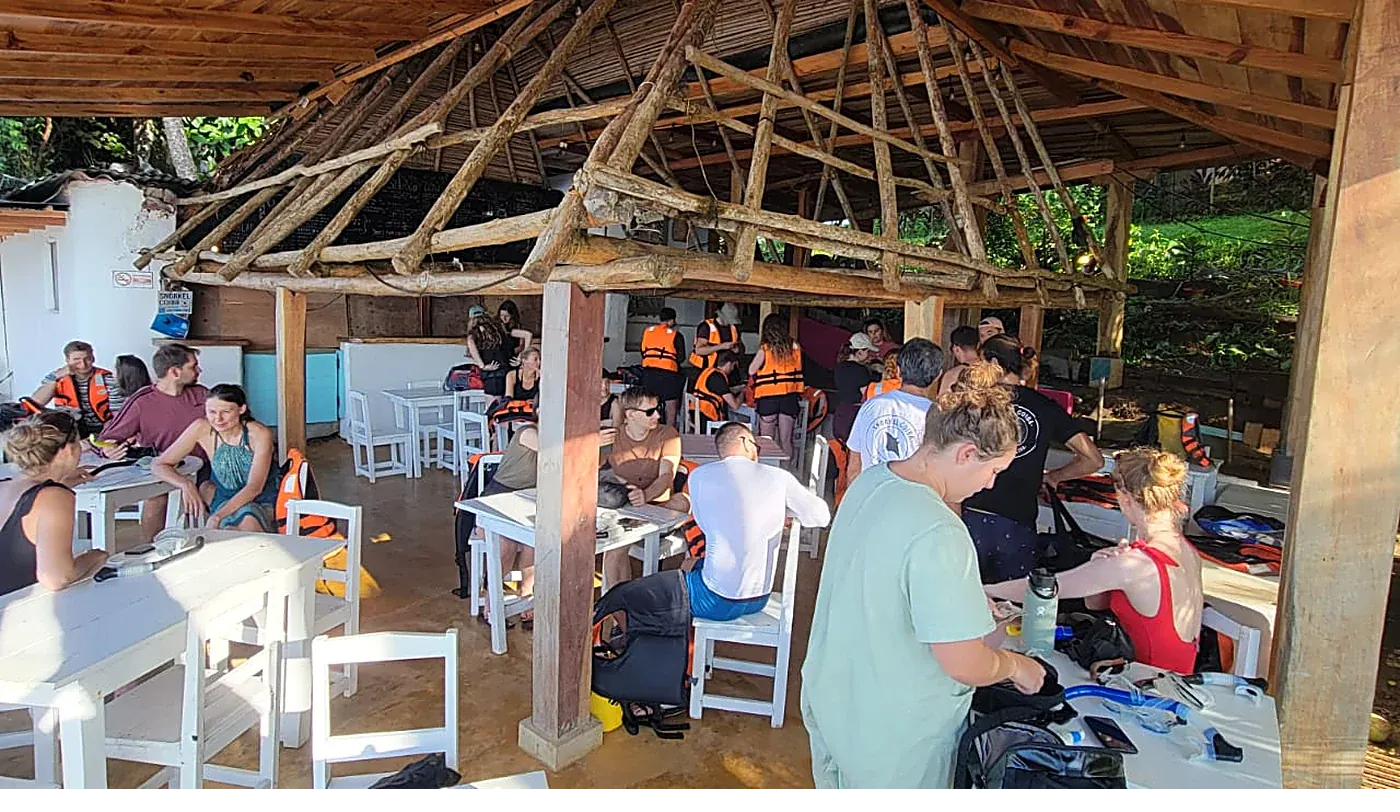Snorkel Coiba guests getting ready for a family day tour at the meeting point in Santa Catalina, Panama